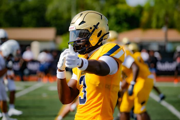 St John Bosco vs St Thomas Aquinas Football - by Matt Christopher 08-26-20231114